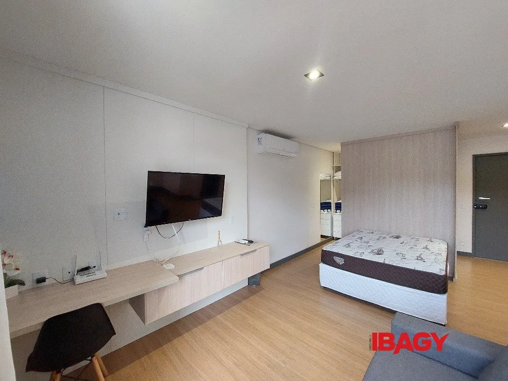 Apartamento amueblado de 1 dormitorio con balcón y parrilla — photo 3