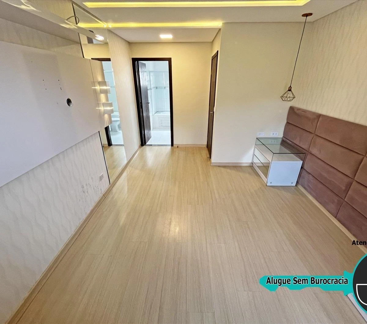 3-bedroom house with a suite and 2 parking spots — photo 11