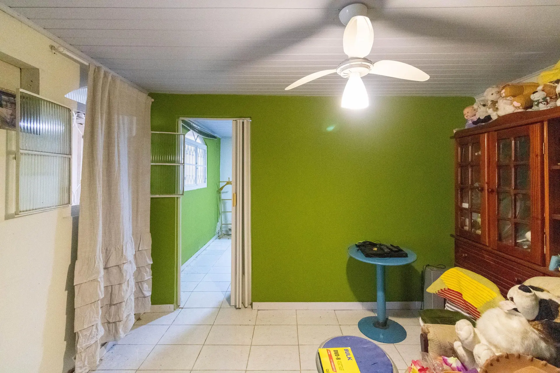 Casa amueblada con 6 dormitorios, 3 baños y jardín propio — photo 62