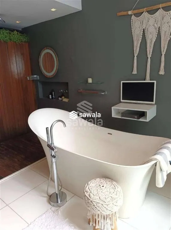 Furnished house with 5 bedrooms and open-plan kitchen — photo 20