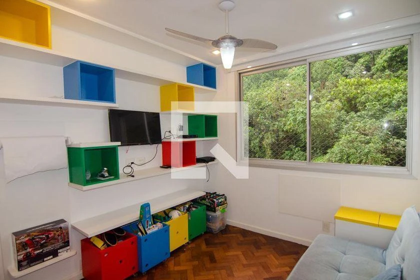 3-bedroom apartment with a walk-in closet in Rio de Janeiro — photo 8