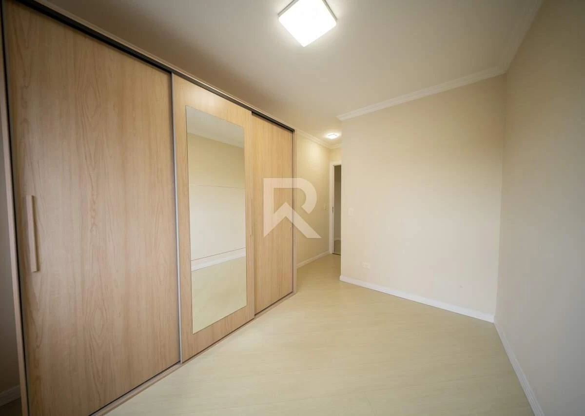 119 m² apartment with a grill on the balcony and a bathtub — photo 18