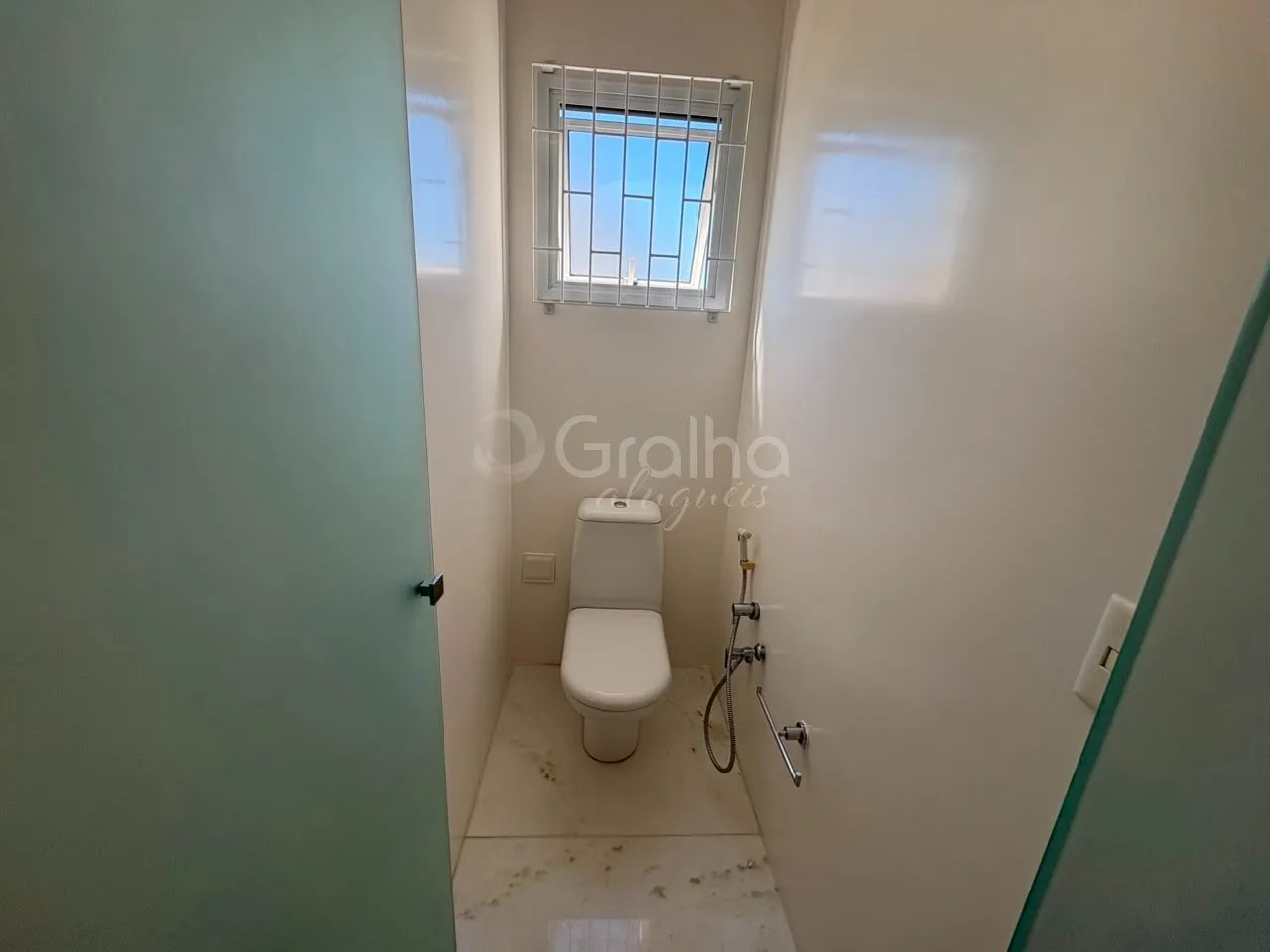 Мебльований будинок 868 м² з 3 люксами та 9 місцями — photo 16