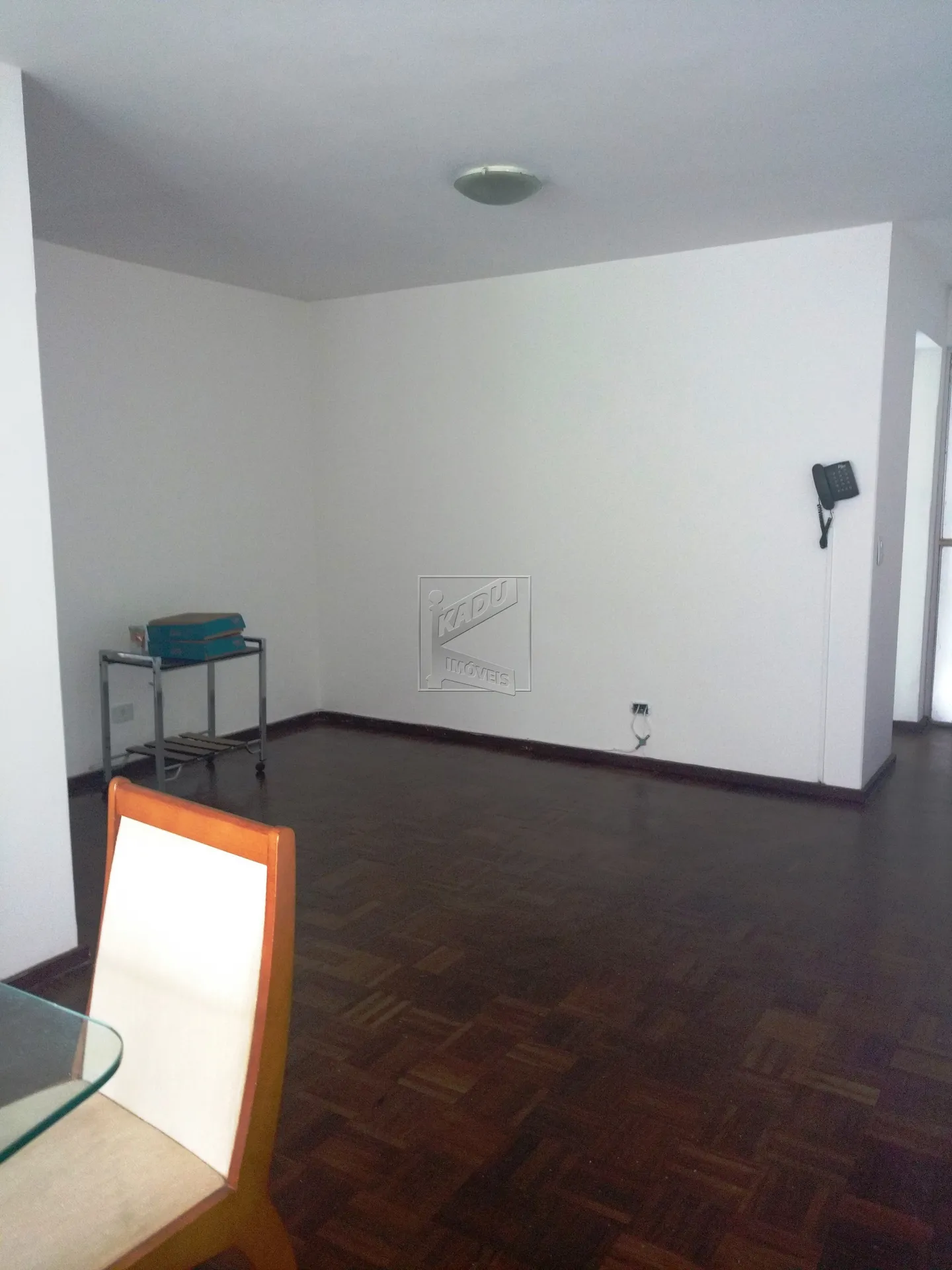 3-bedroom apartment with wood or laminate floors in Curitiba — photo 13
