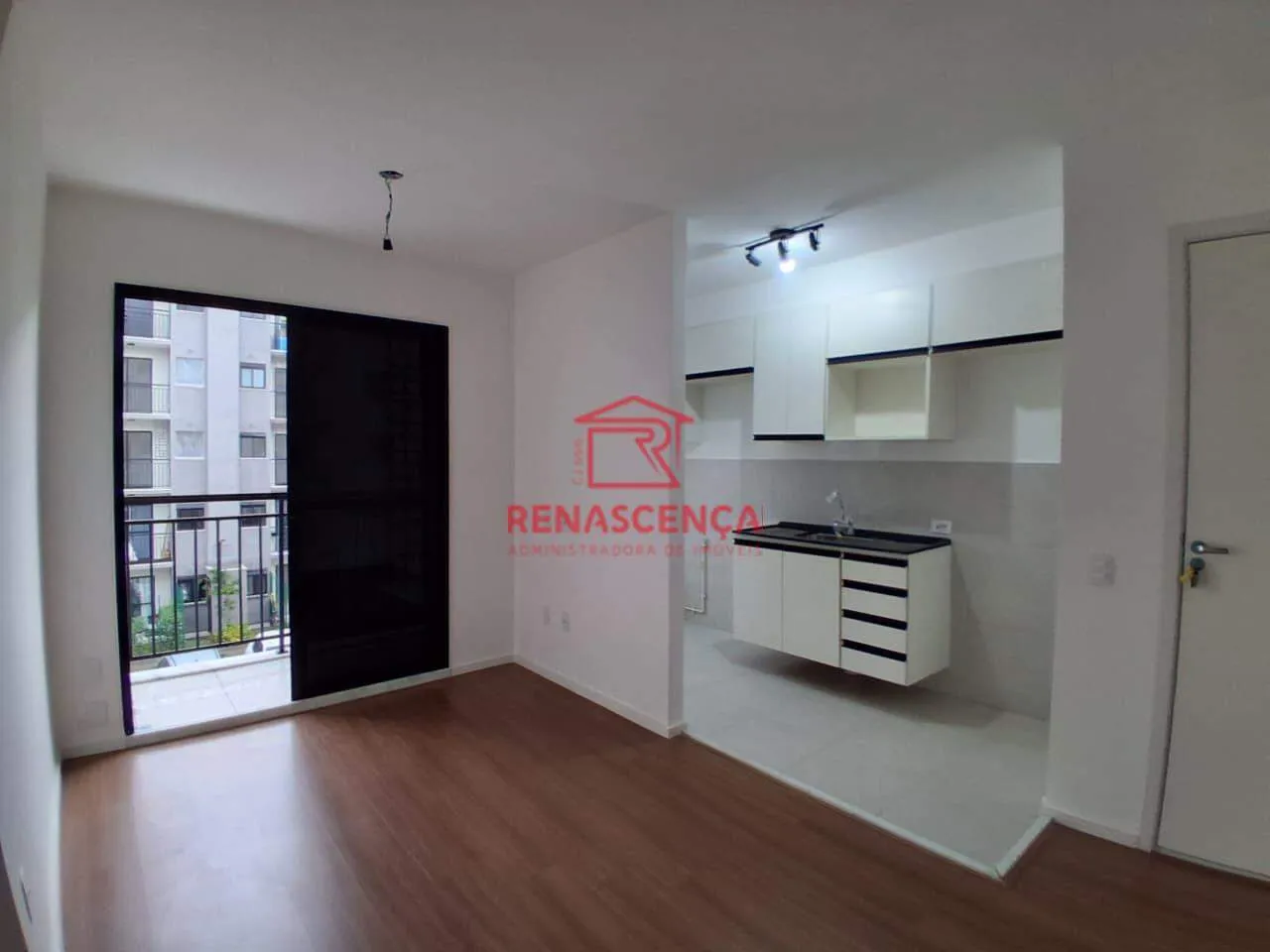 Квартира 47 м² з 2 спальнями і балконом