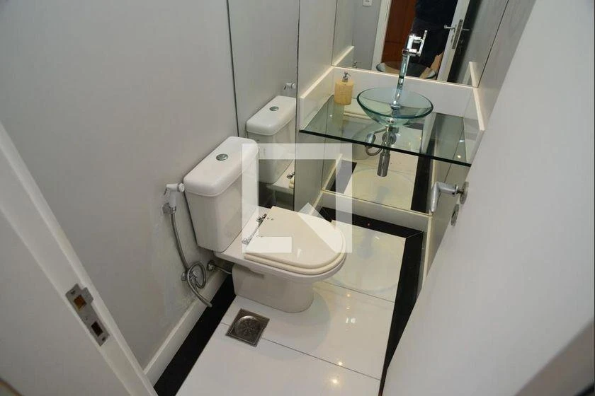 3-bedroom apartment with a water view — photo 38