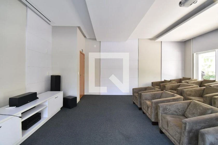 Home office in a one-bedroom apartment, 52 m² — photo 41