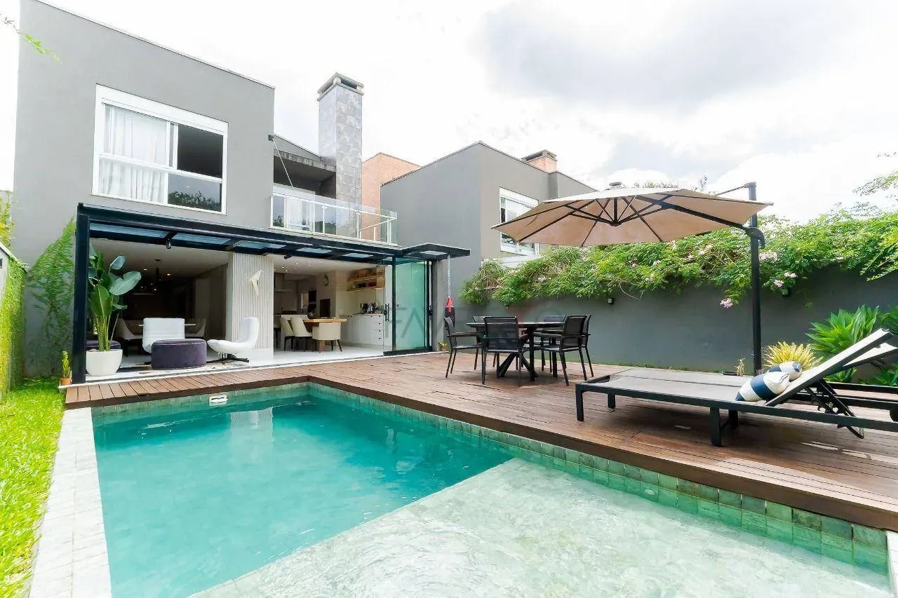 Casa de 3 dormitorios con jacuzzi en Curitiba — photo 35