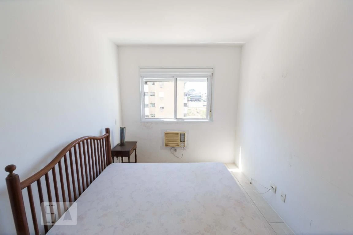 Furnished 3-bedroom apartment with private BBQ — photo 18