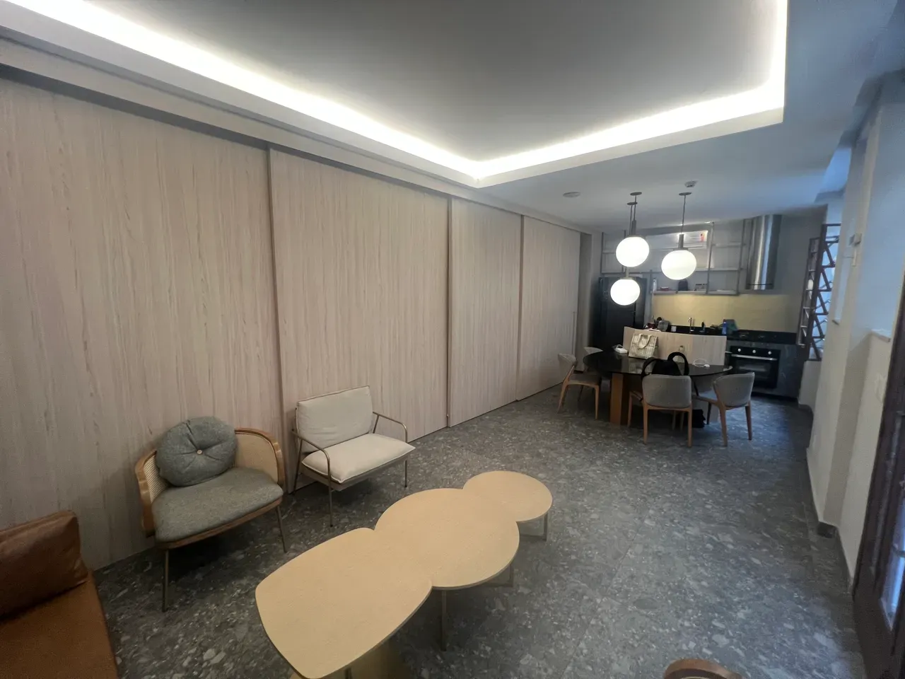 Furnished apartment, 68 m², with a grill on the balcony — photo 9