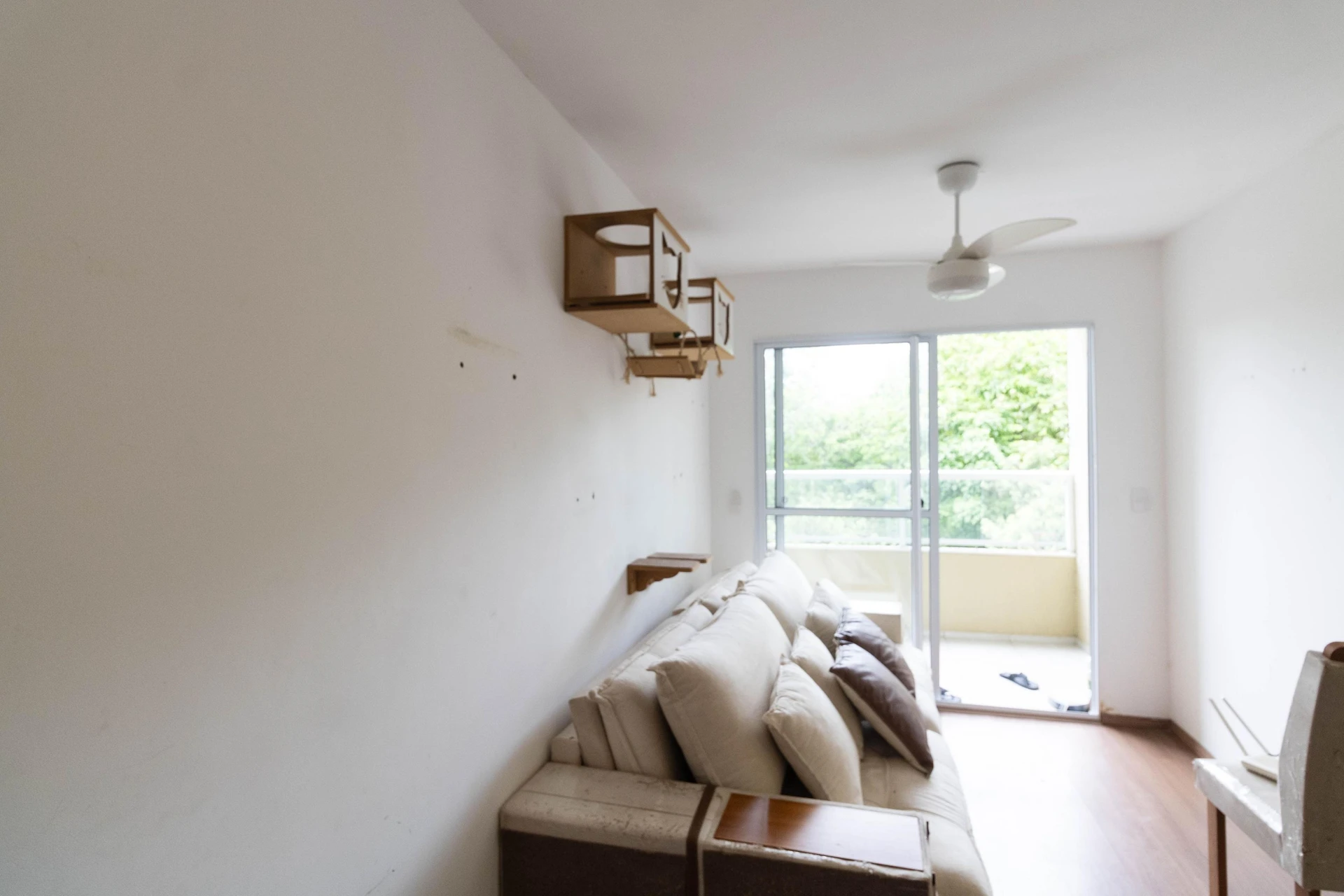2-bedroom apartment in a building with a gym — photo 40