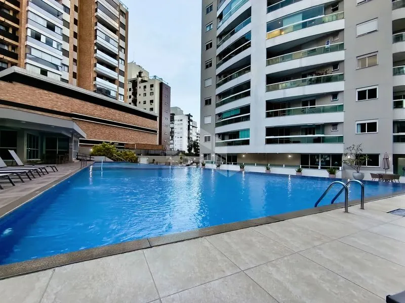 Mountain view in a 4-bedroom apartment, 150 m² — photo 41