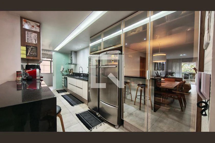 Furnished apartment, 160 m², with a glass-enclosed balcony — photo 17