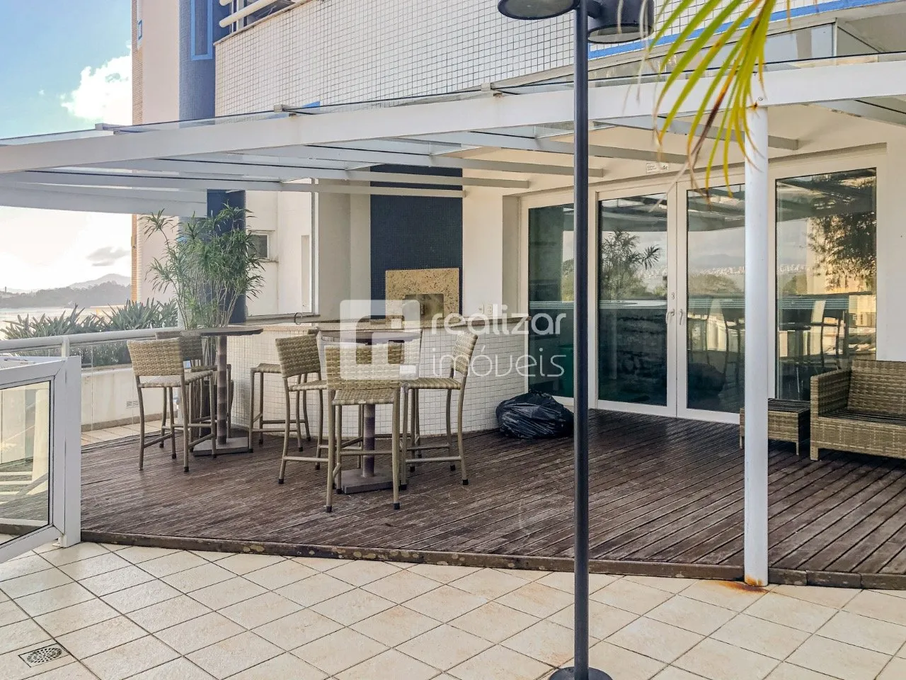 Apartamento amueblado con 3 suites y 156 m² — photo 4