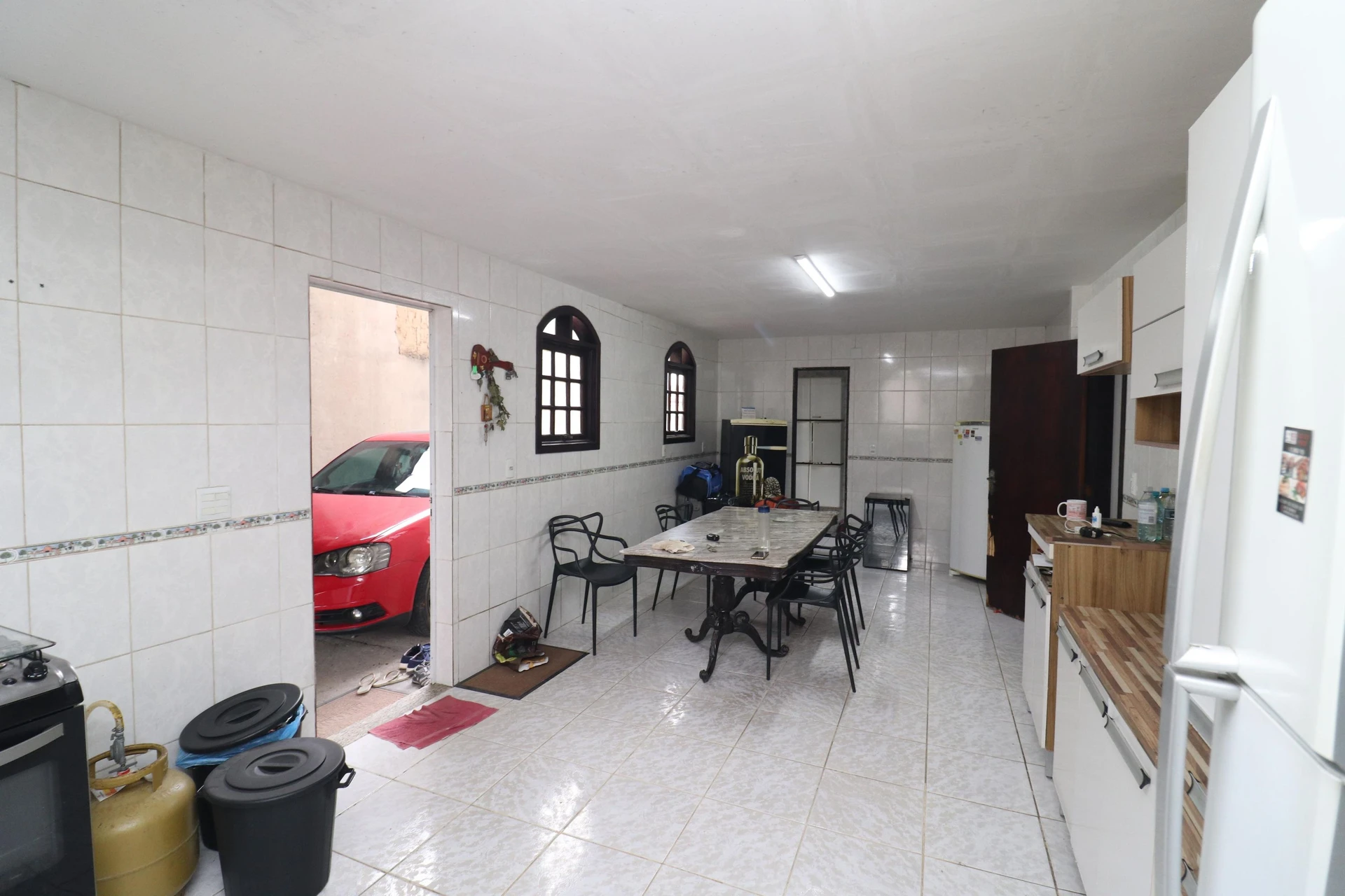 House with 4 suites and 3 parking spaces with private garden — photo 32