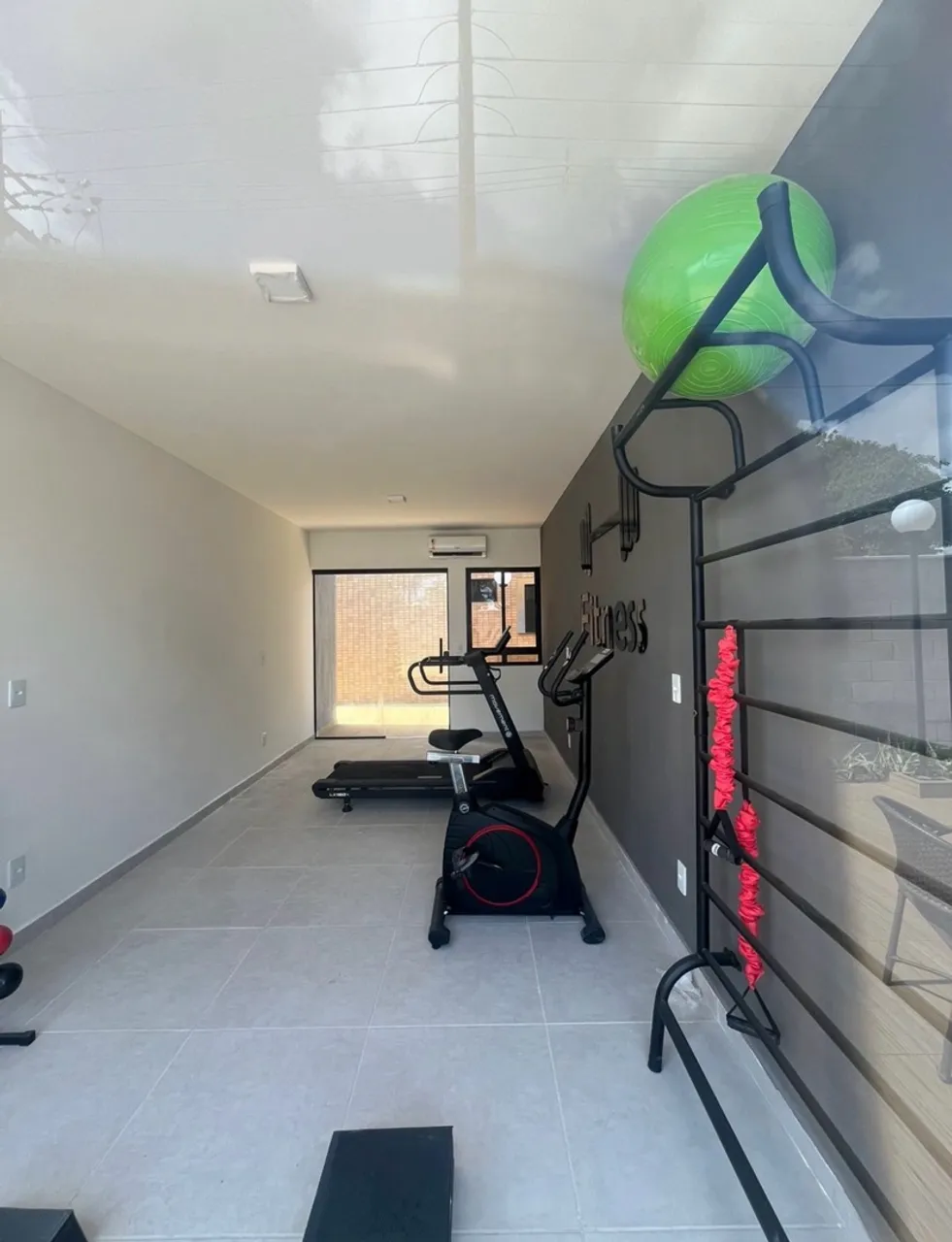Apartamento de 2 quartos em condomínio com academia — photo 4