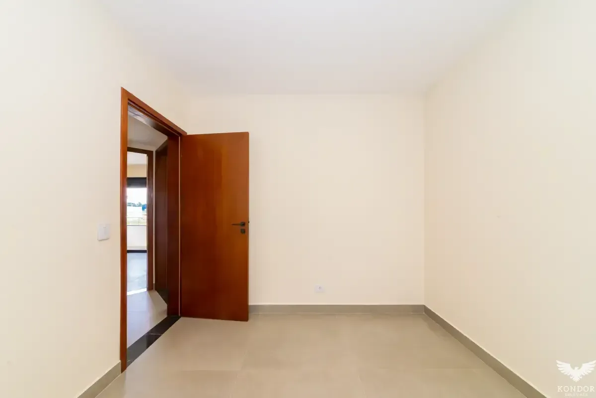 Two-story house with 230 m², 3 bedrooms and 4 baths — photo 75