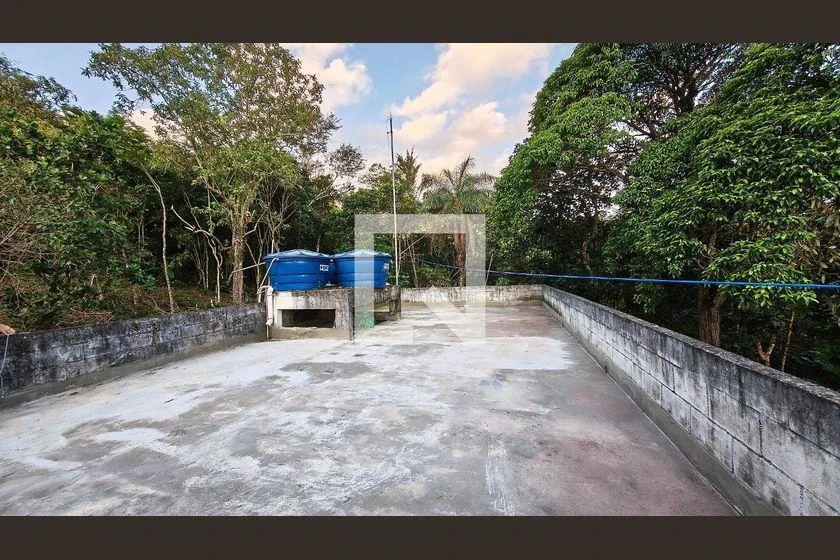 Casa mobiliada com cozinha americana, 3 quartos e jardim — photo 2