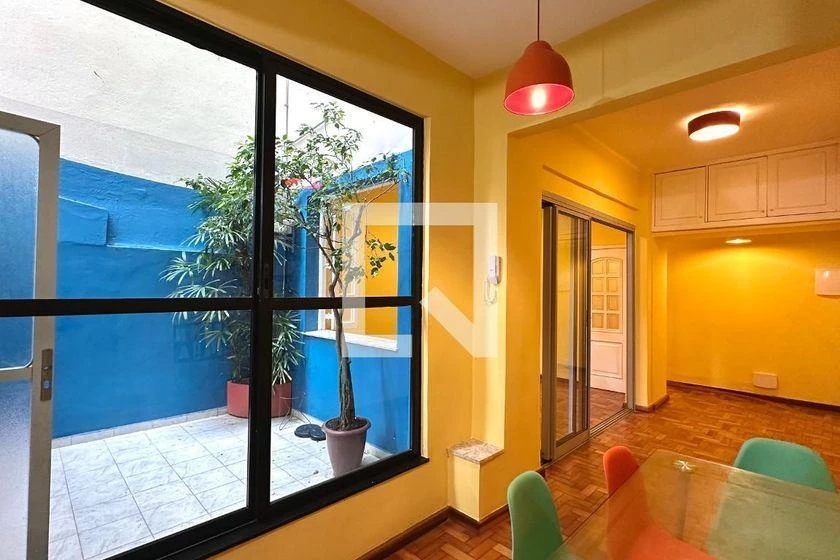 Apartment, 69 m², with wood or laminate floors — photo 10