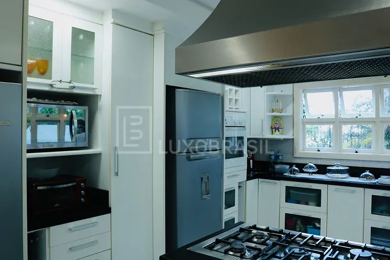 5-bedroom house with a private pool in Rio de Janeiro — photo 31