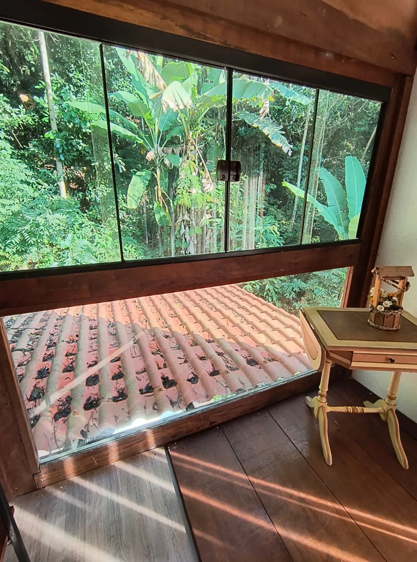 Furnished house, 180 m², with floor-to-ceiling windows — photo 2
