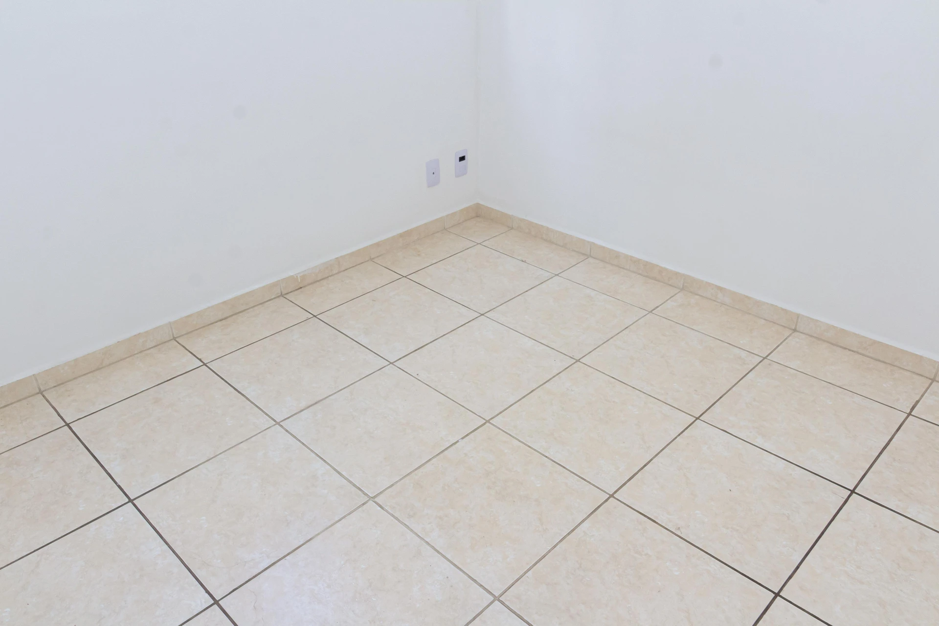 2-bedroom apartment with private garden — photo 47