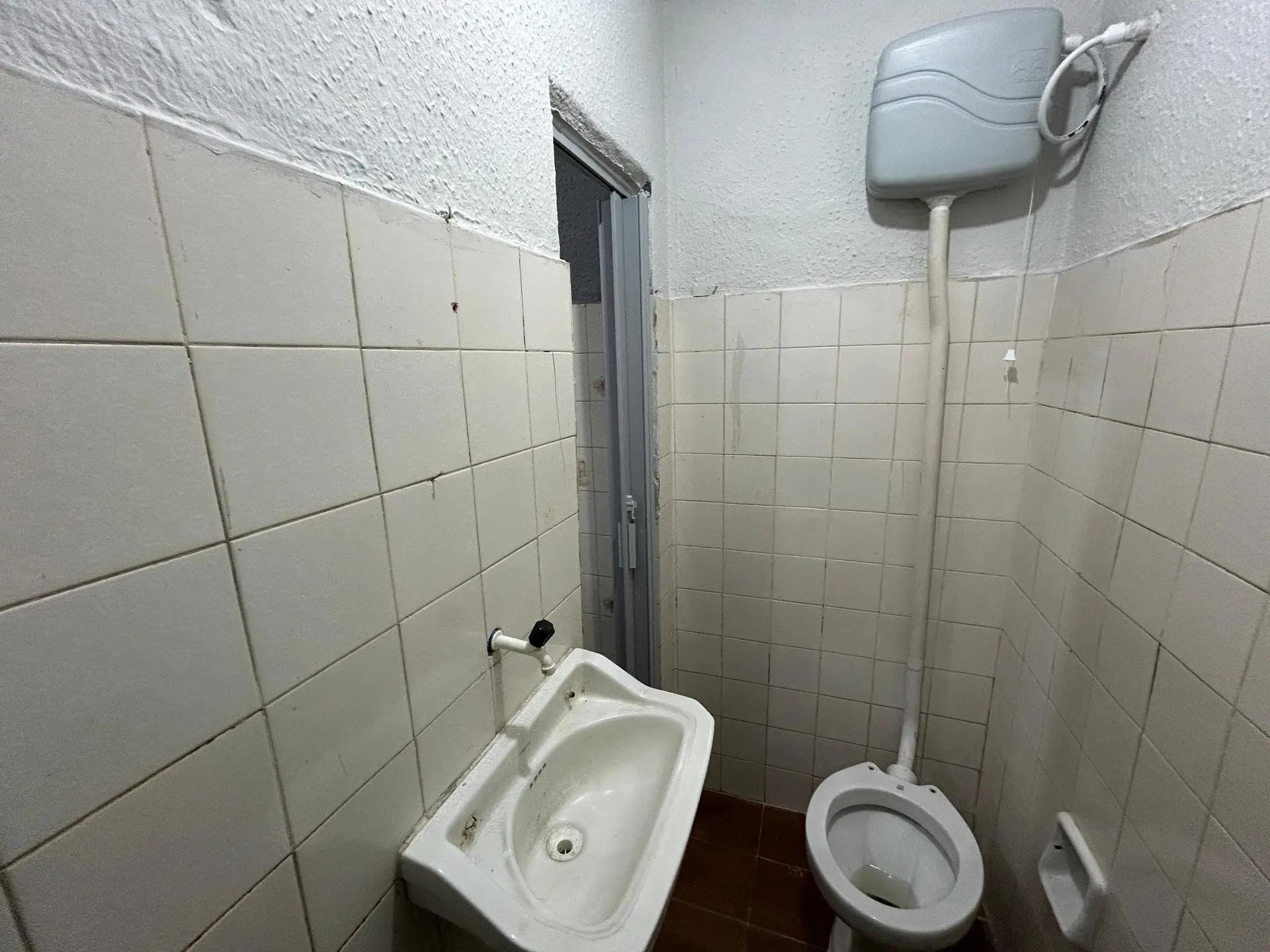 Rental house with 1 bedroom and 1 bathroom no parking — photo 11