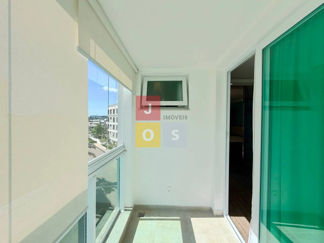 Furnished 4-bedroom suite apartment with 156 m² — photo 67