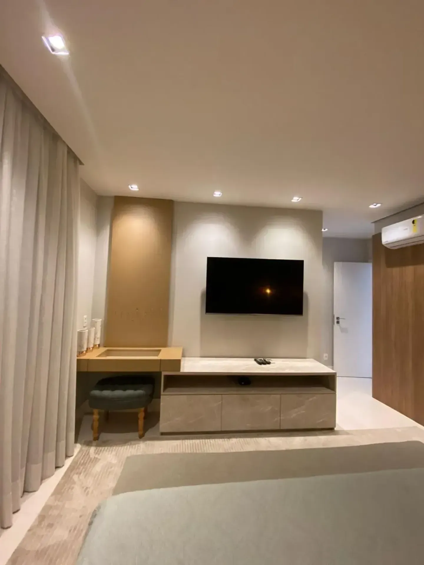 Furnished house with 4 bedrooms and 7 bathrooms — photo 4