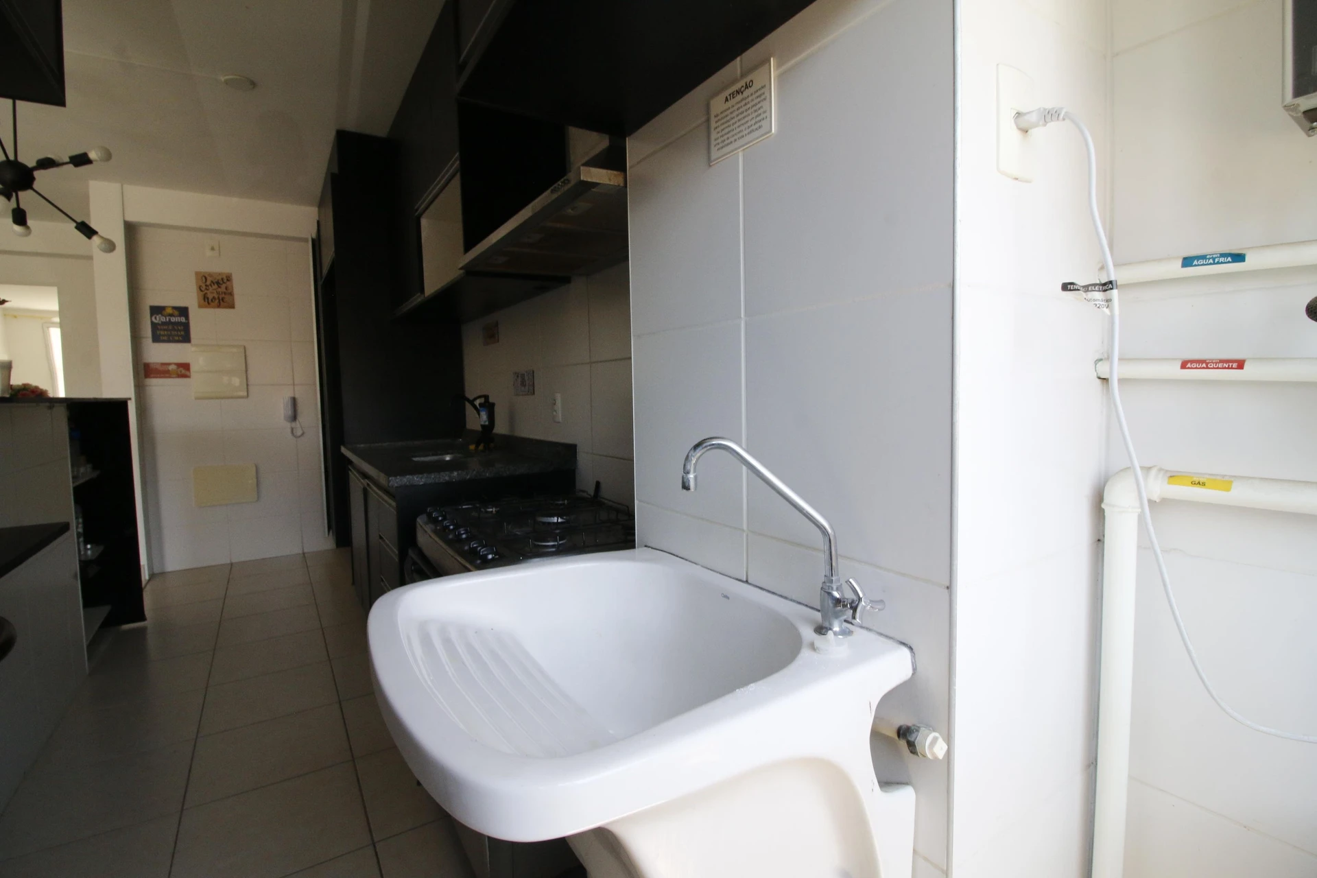3-bedroom apartment in a building with a gym — photo 11