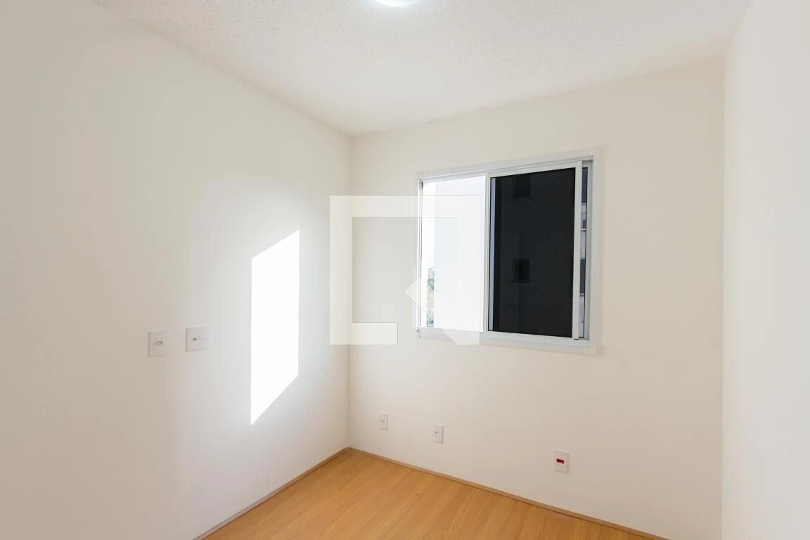 2-bedroom apartment with open-plan kitchen and living room — photo 15