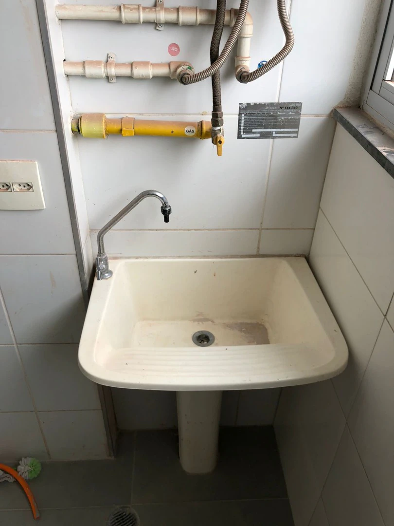 Unfurnished 57 m² apartment with 2 bedrooms and 1 bathroom — photo 5