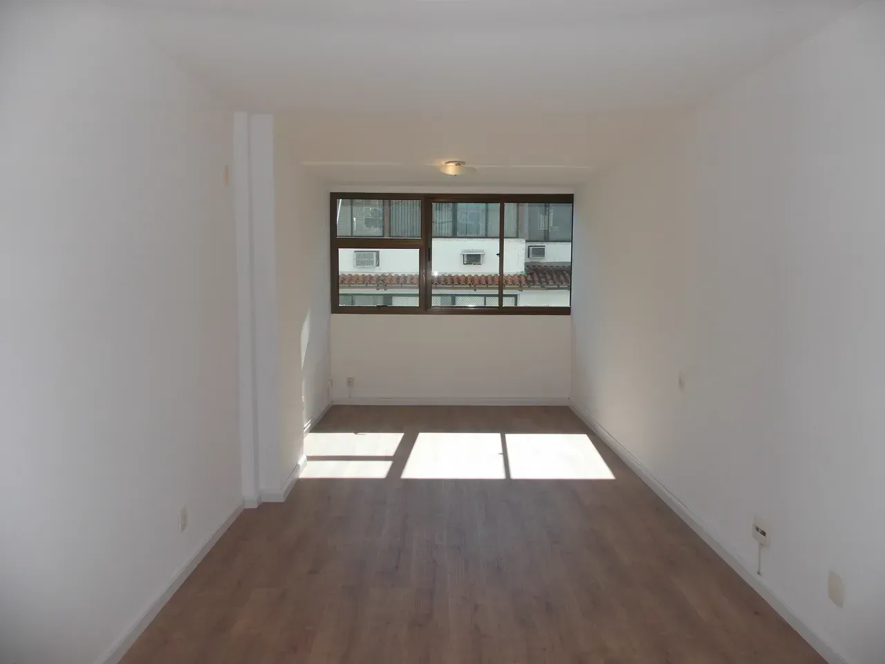 Rental apartment with 3 bedrooms and 3 bathrooms — photo 8
