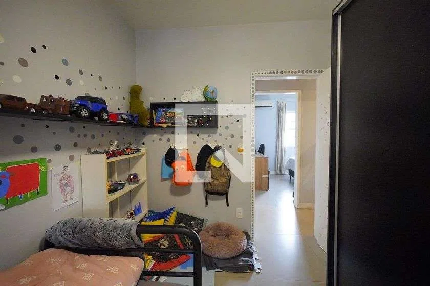 2-bedroom apartment with a home office in Florianópolis — photo 12