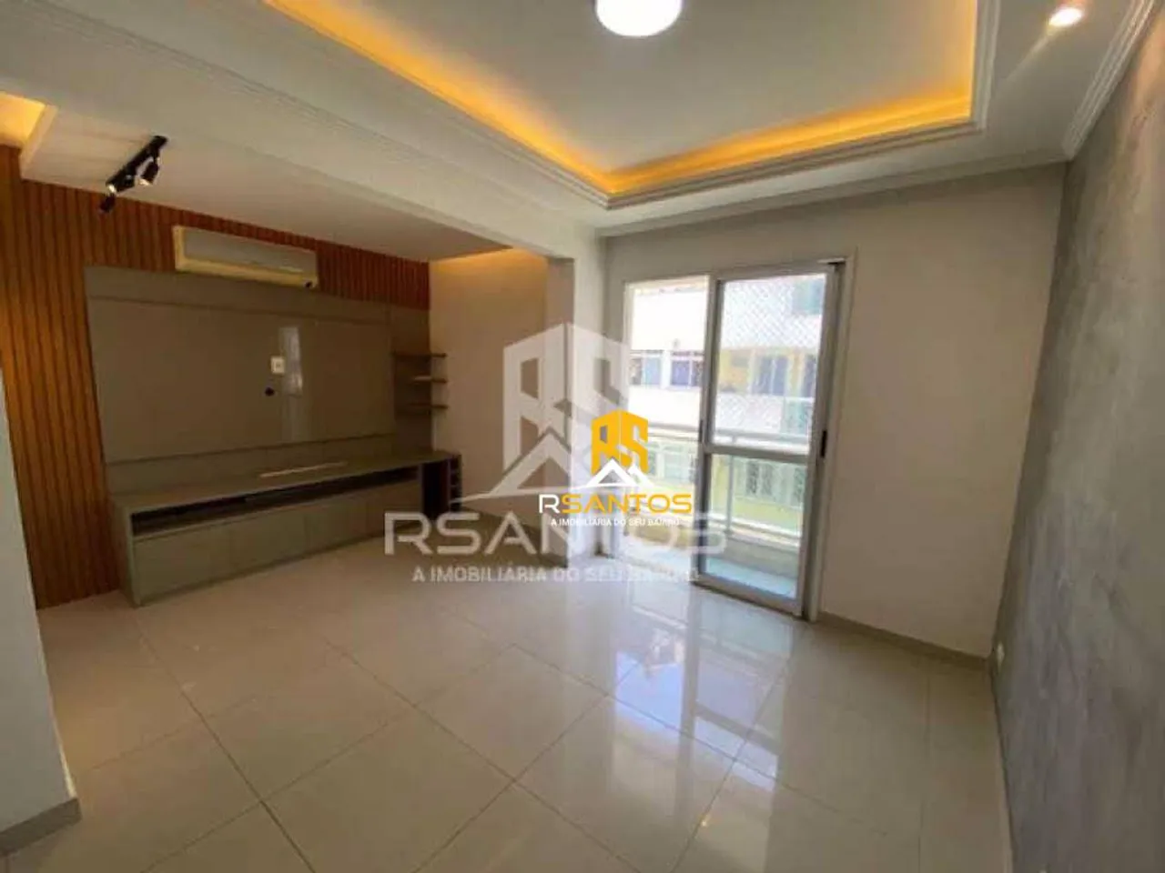 2-bedroom apartment in a building with a pool — photo 18
