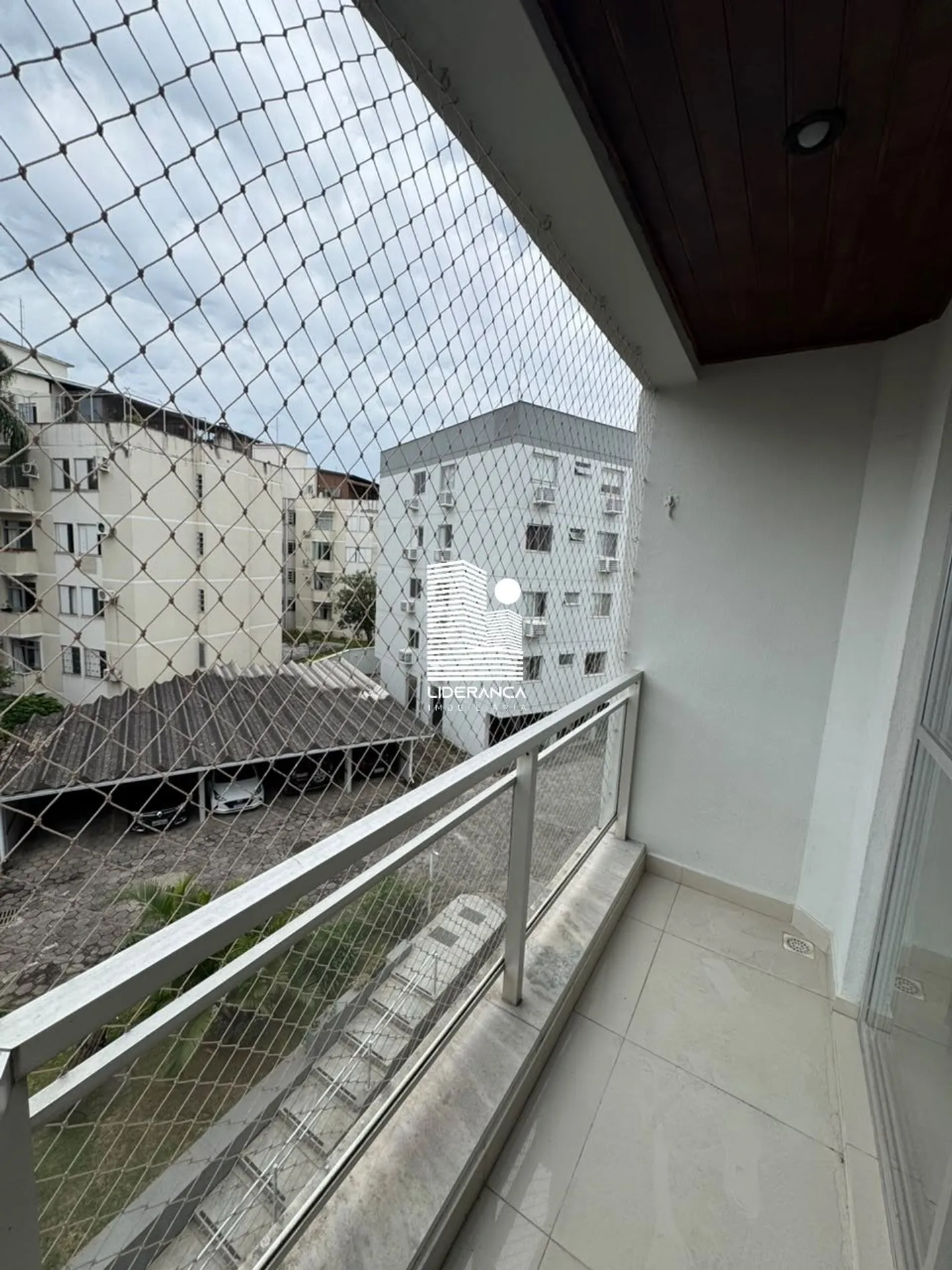 55 m² apartment with a home office and a washing machine — photo 29