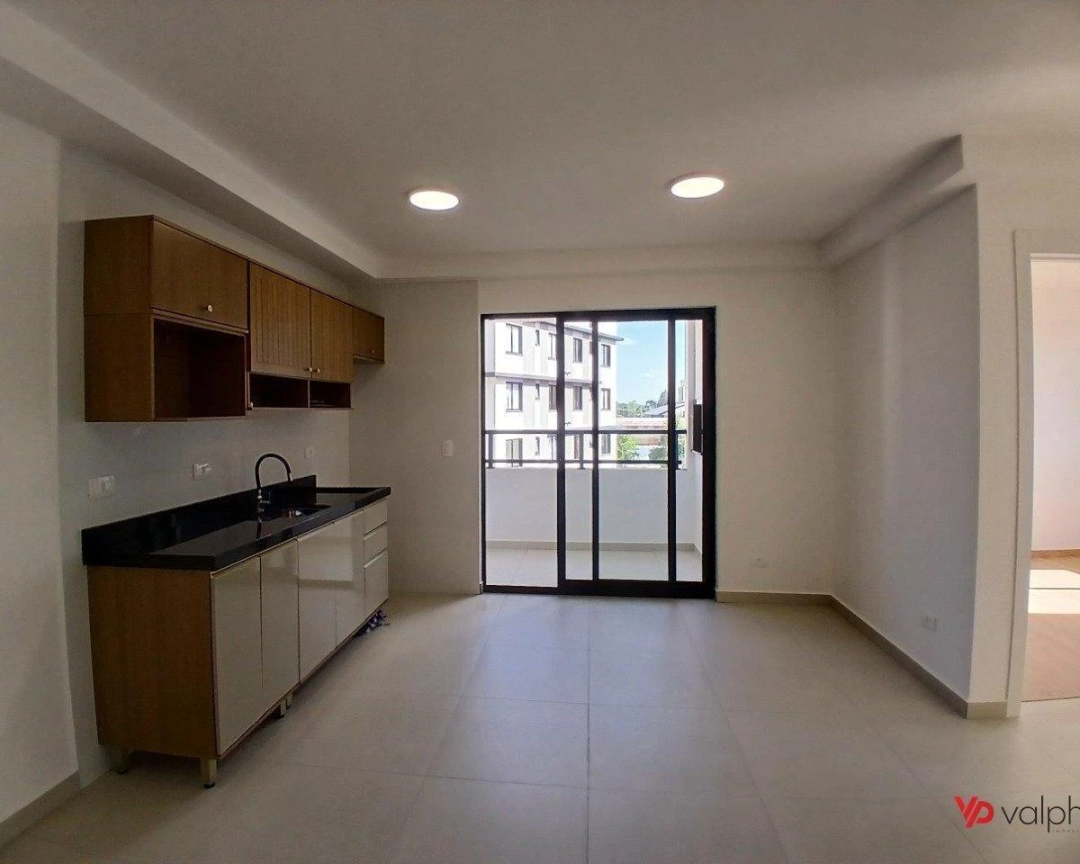 Apartamento de 2 quartos em condomínio com academia