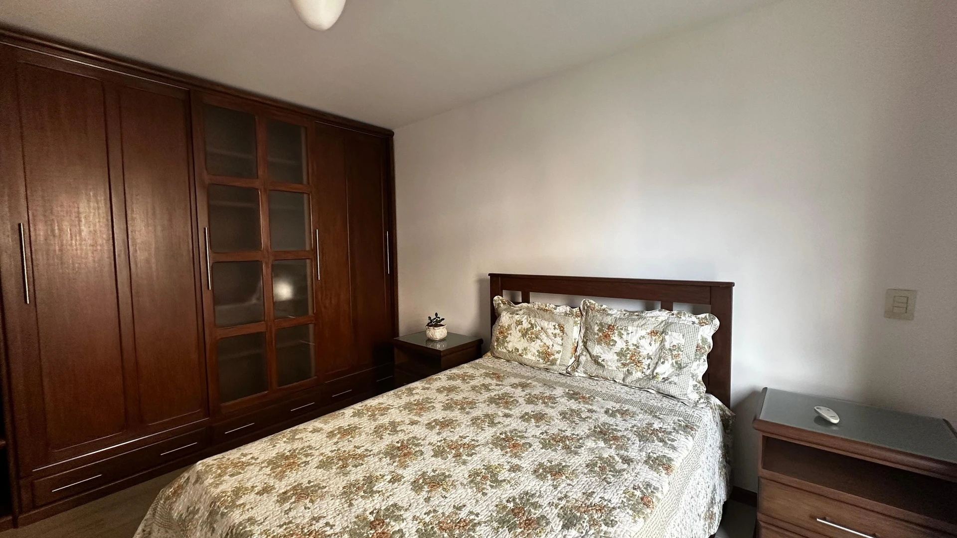 Furnished apartment with 2 bedrooms and a balcony — photo 3