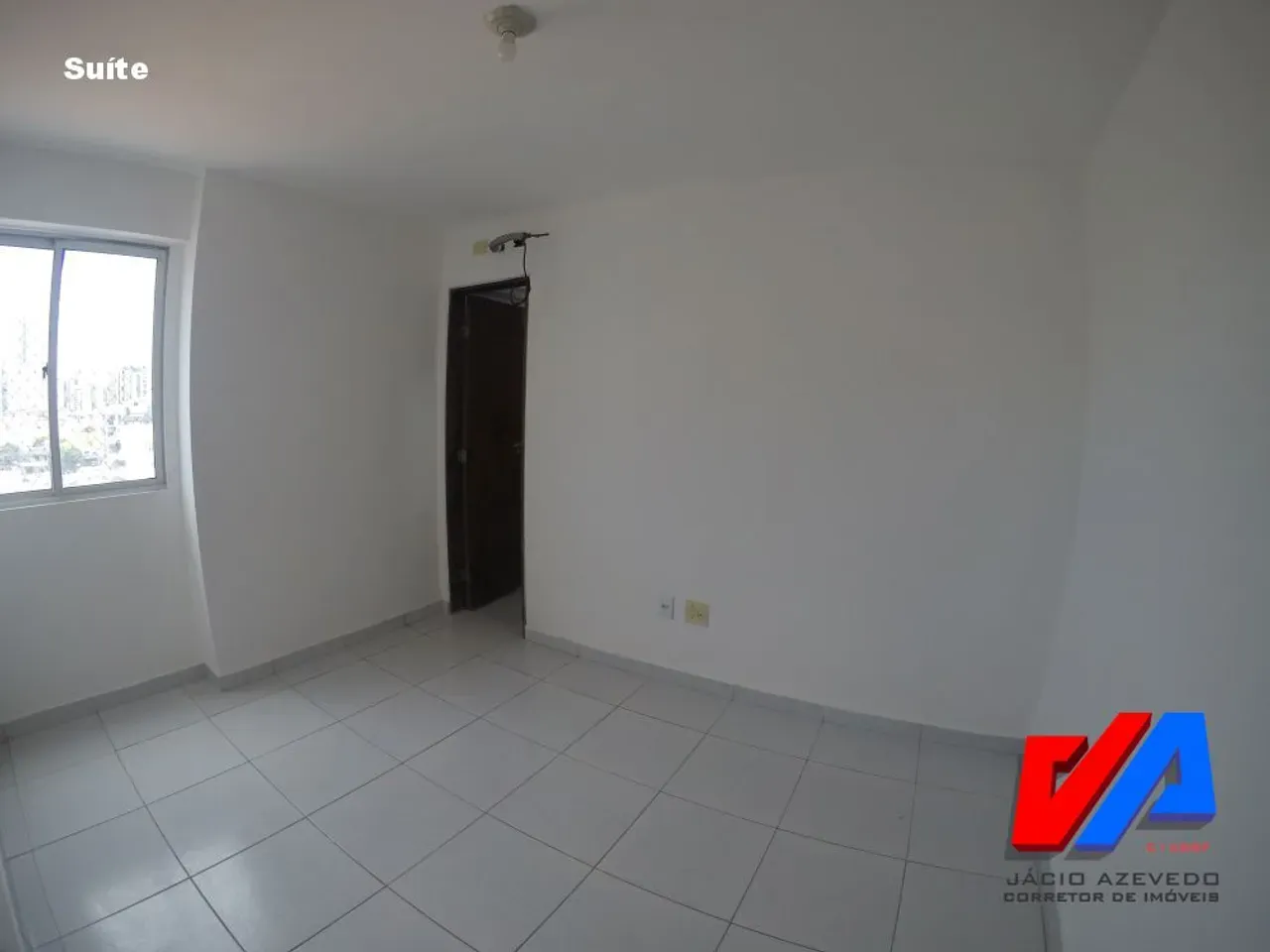 3-bedroom apartment in a building with a gym — photo 14