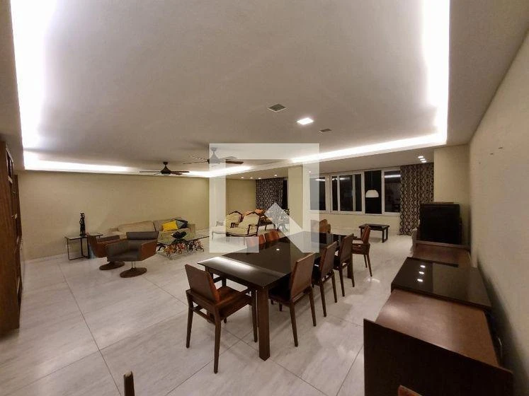 Washing machine in a 3-bedroom apartment, 300 m² — photo 17