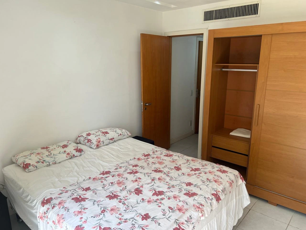 Furnished apartment, 74 m², with a walk-in closet — photo 9