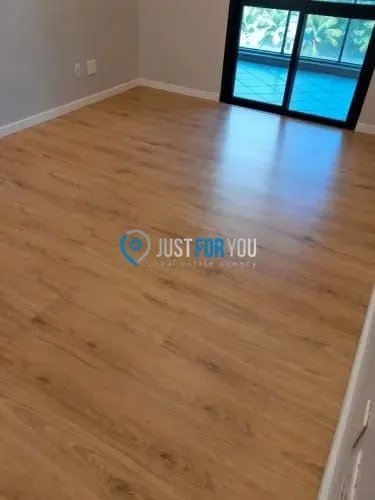 Apartment with 4 bedrooms, 5 bathrooms and a balcony — photo 7