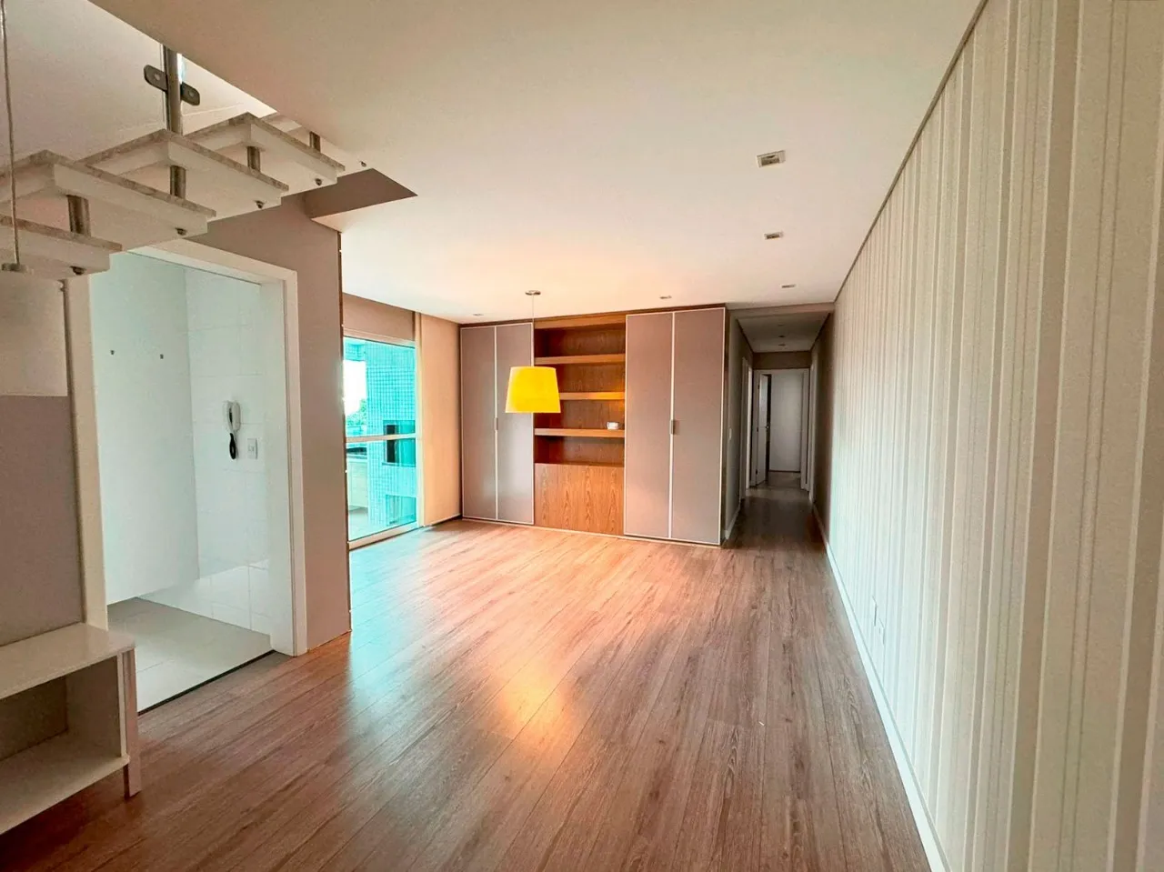 Home office in a 3-bedroom apartment, 141 m² — photo 6