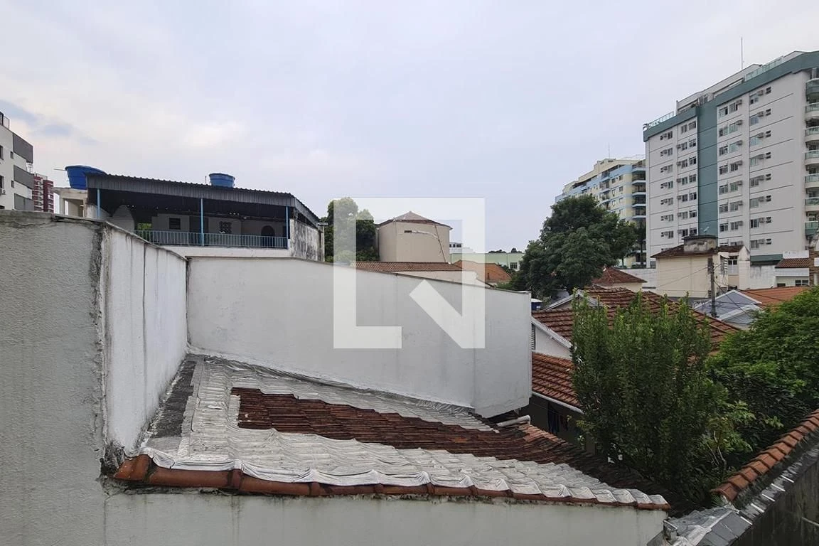Квартира без меблів з 3 спальнями та балконом — photo 25