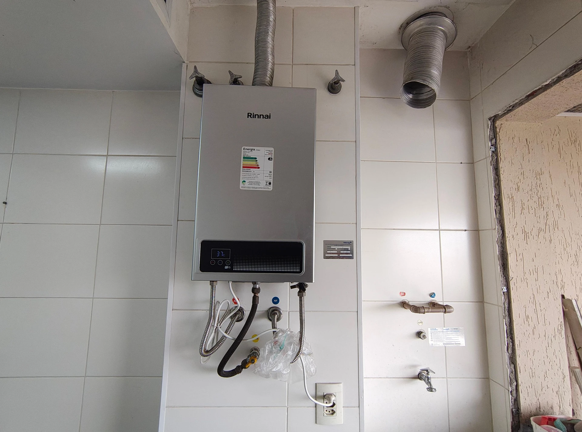 Apartamento para alugar com 3 quartos e 4 banheiros — photo 44