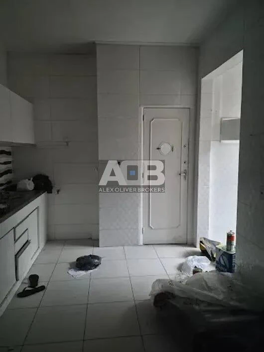 3-bedroom apartment with 3 bathrooms and 151 m² — photo 3