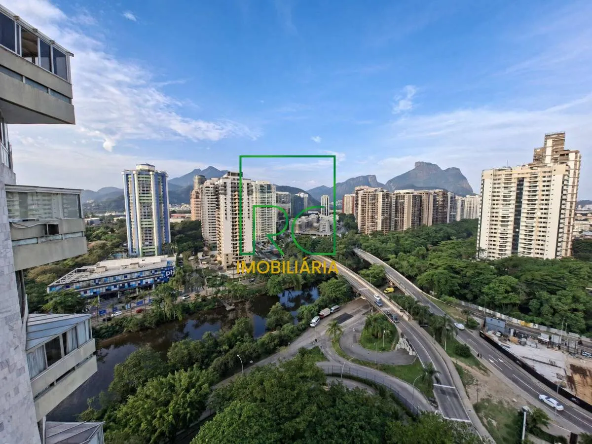 Apartamento de 300 m² com banheira e vista para a água — photo 31