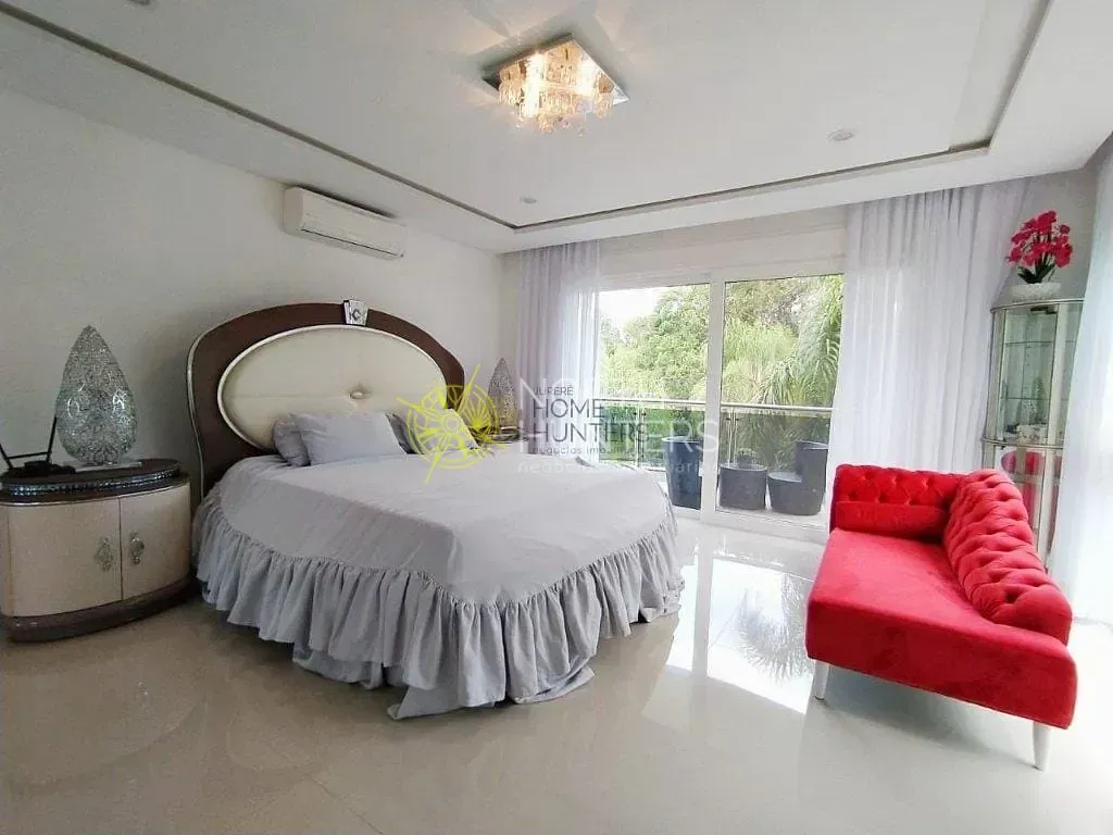 Casa com 6 suítes e 800 m² com 4 vagas — photo 3
