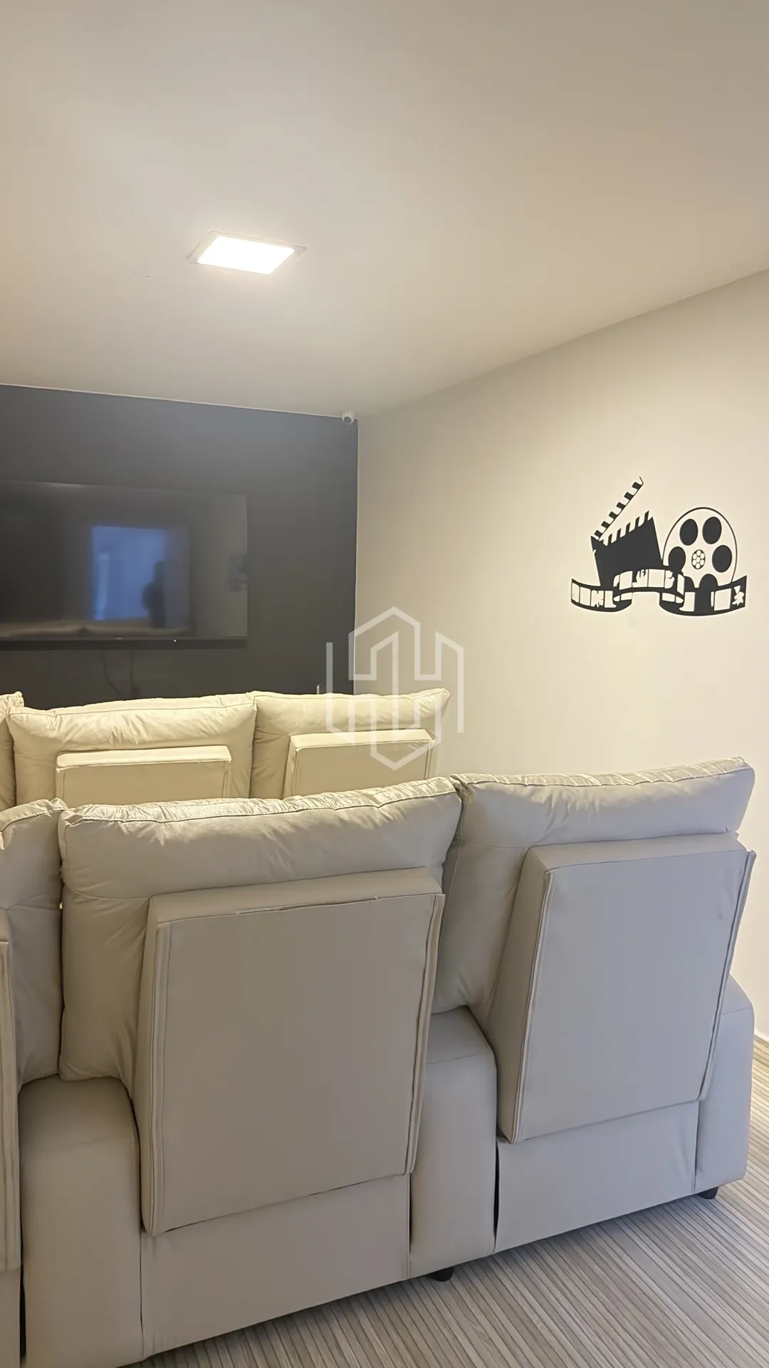 Балкон з грилем та 2 спальні: квартира 59 м² — photo 19