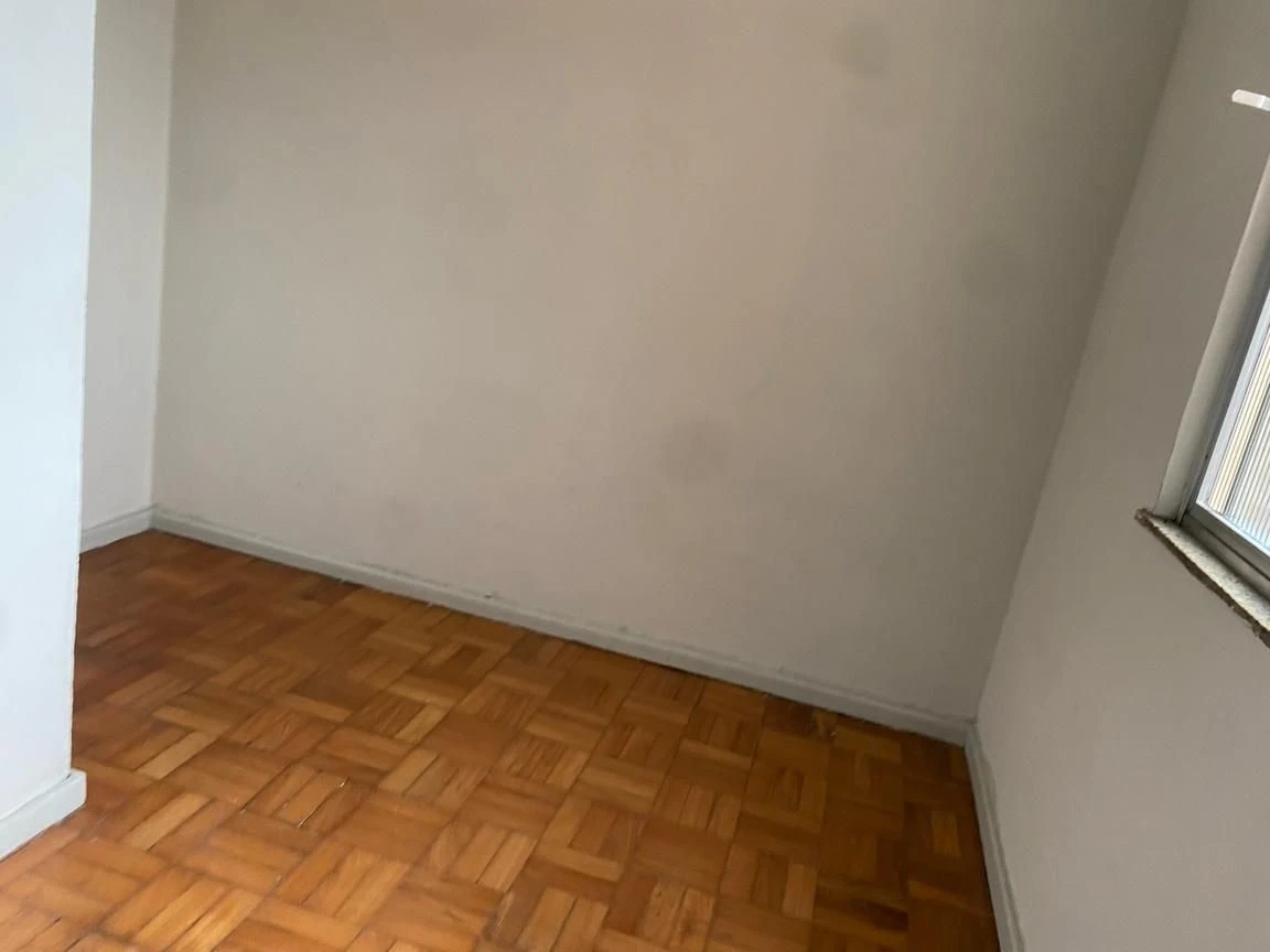 Unfurnished 3-bedroom apartment with 1 bathroom — photo 31